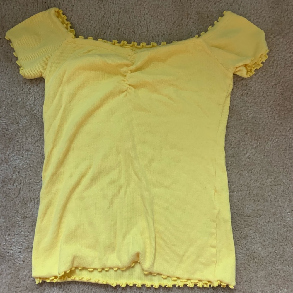 hollister yellow off the shoulder shirt